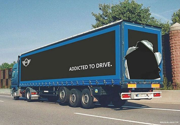 quảng cáo trên xe tải đầy ấn tượng
